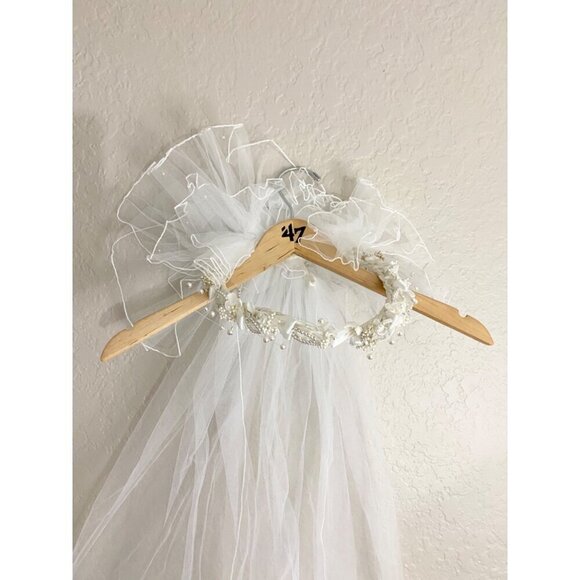 Unbranded Crown Embellished Wedding Veil - OS - Picture 3 of 10